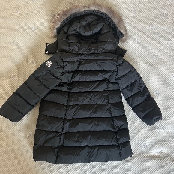 Moncler Kids Girls Puffer Jacket Coat, Black, Real Fur, Size 4 (104 cm) - Picture 2 of 9